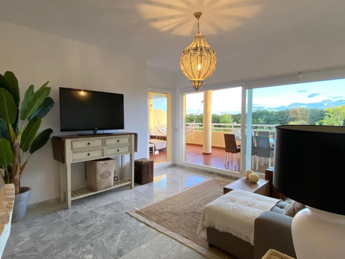 Apartamentos Costa Quebrada 贝纳尔马德纳 外观 照片
