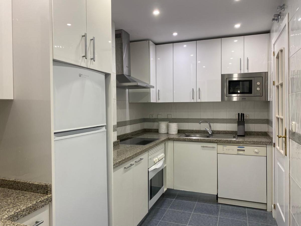 Apartamentos Costa Quebrada 贝纳尔马德纳 外观 照片