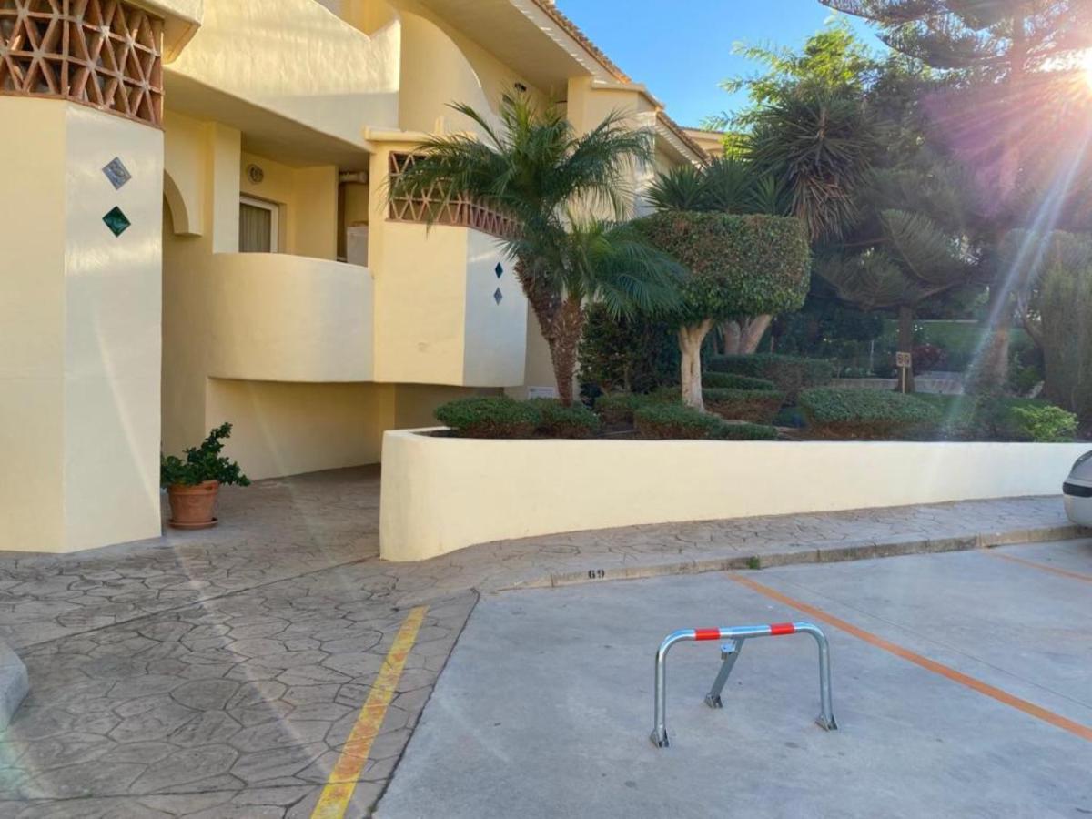 Apartamentos Costa Quebrada 贝纳尔马德纳 外观 照片