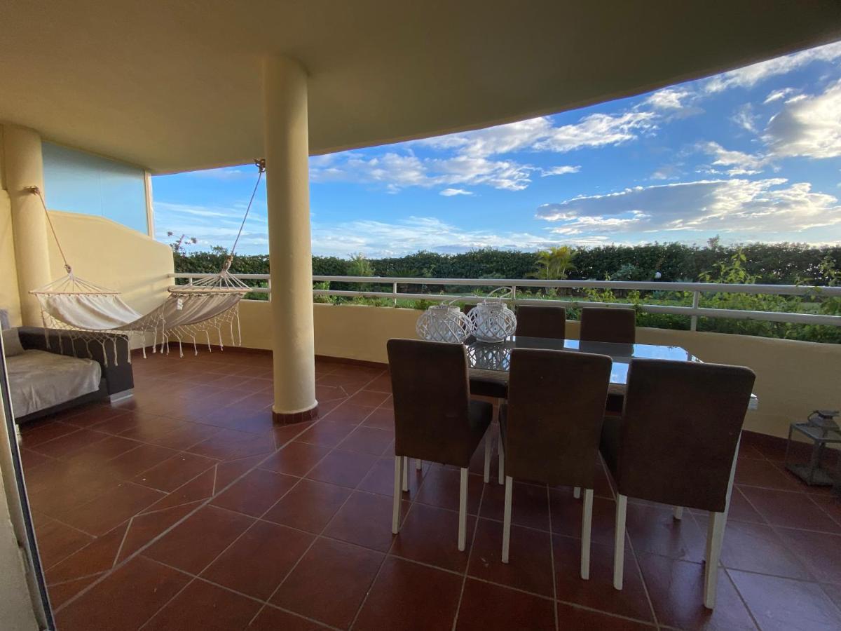 Apartamentos Costa Quebrada 贝纳尔马德纳 外观 照片